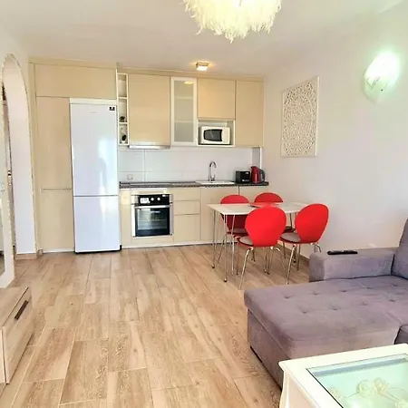 Cozy Sea Views In Apartman *