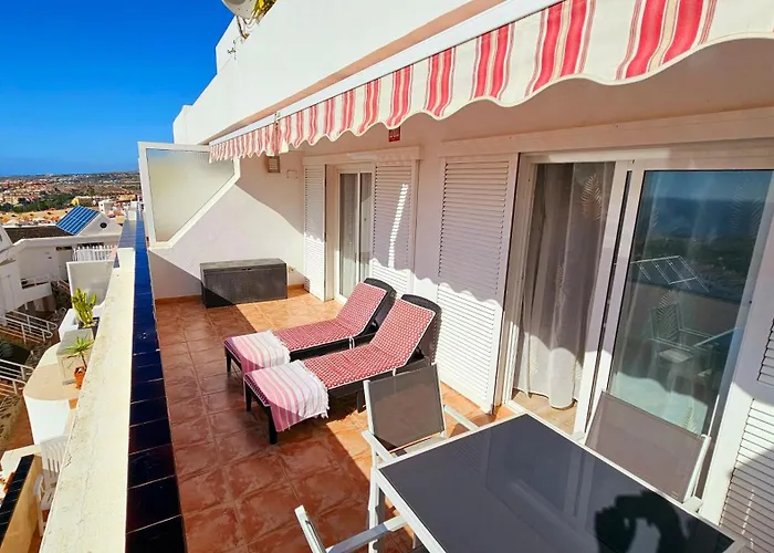 شقة Cozy Sea Views In أذيخي